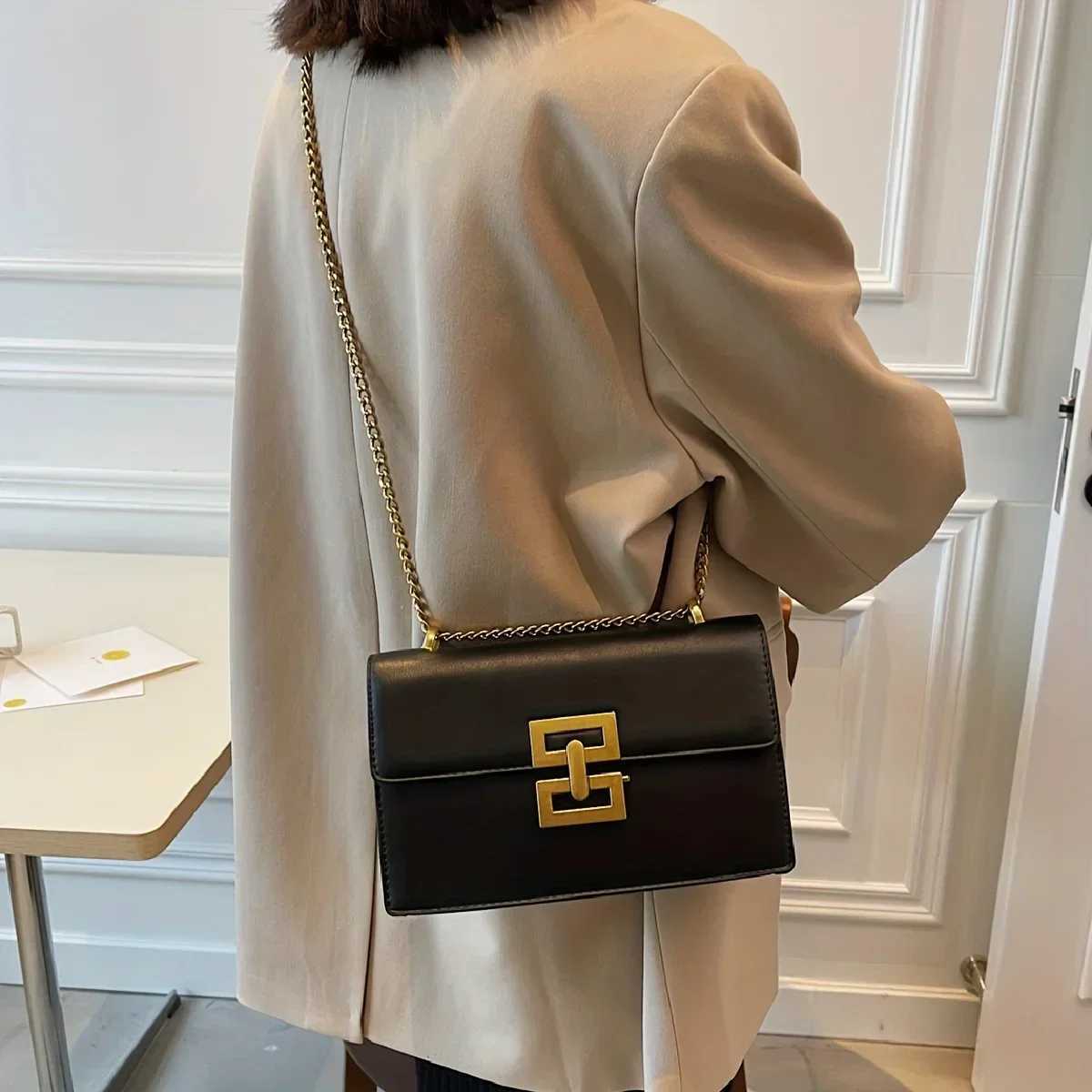 Minimalist Classic Crossbody Bag Square PU Leather Flip Wallet Womens Casual Handbag and Shoulder Bag Y250603