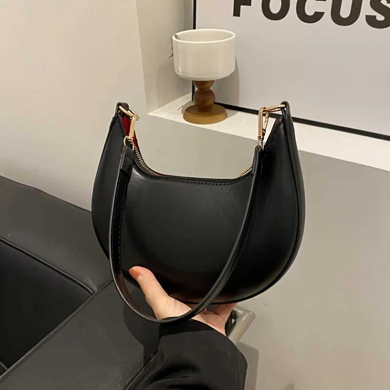 New Fashionable High-end Moon-shaped Baseball Bag Showing Luxury Womens Single Shoulder Bag Y250603