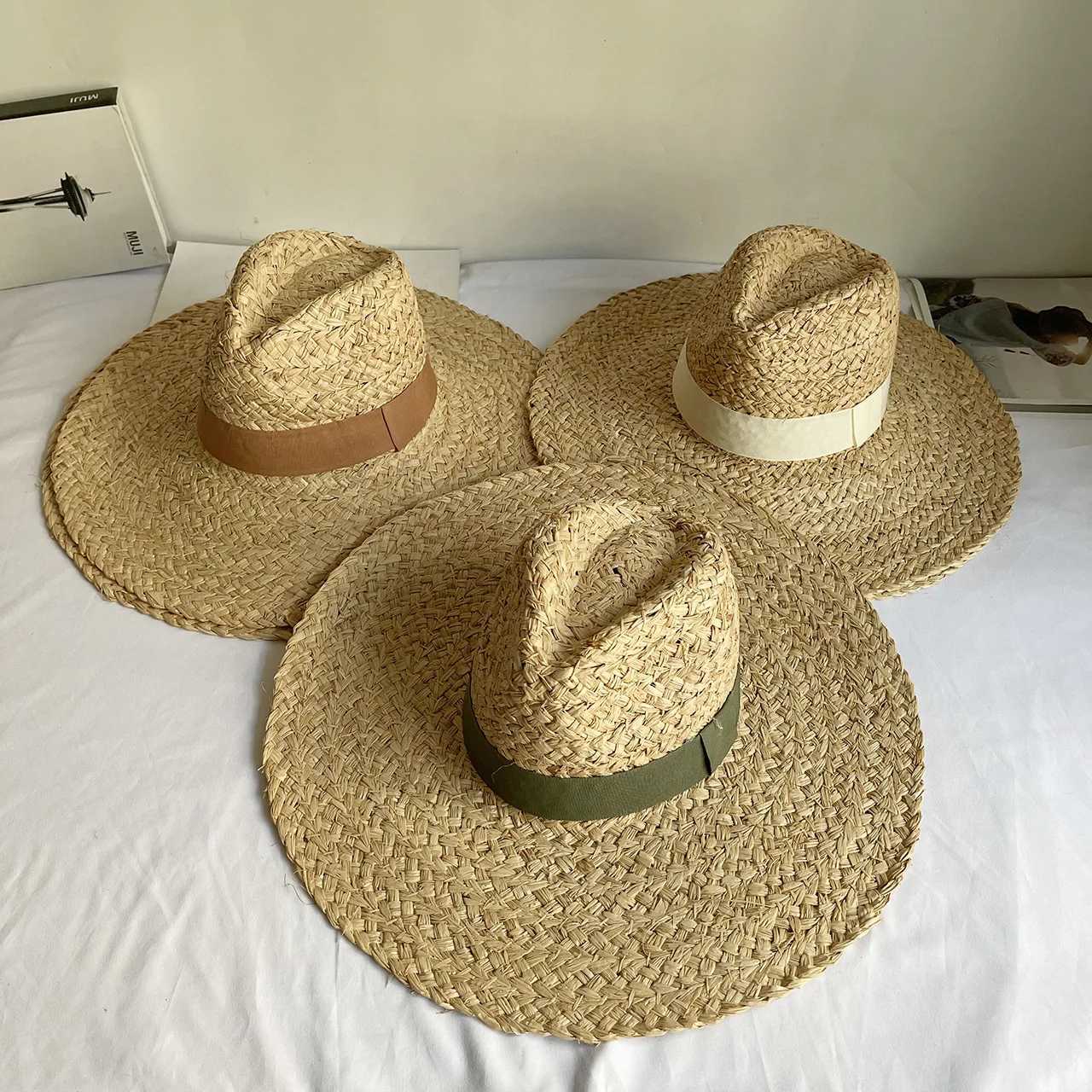 Large Brim Jazz Top Raffia Straw Hat Womens English Retro Versatile Beach Sunscreen Hat Hepburn Style French Lady Hat W250602