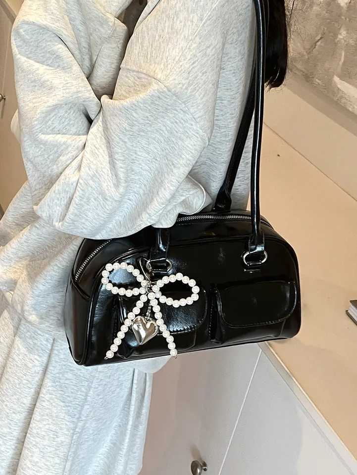 Y2K Spicy Girl Bag New black glossy patent leather underarm bag sweet pearl bow heart-shaped pendant womens simple commute Y250603