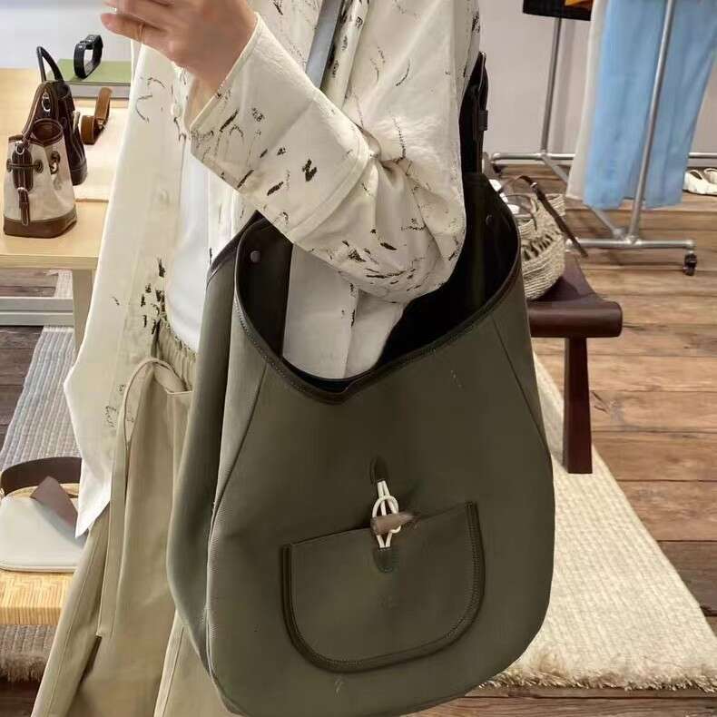 New Trendy Fashion Versatile Canvas Color Block Design Commuter Single Shoulder Tote Casual Bag