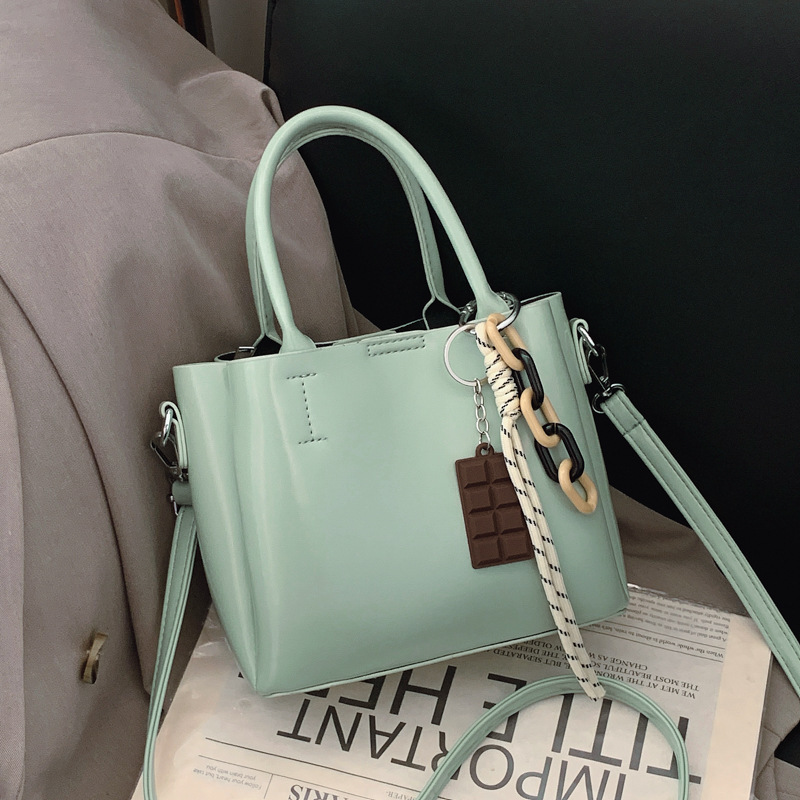 designer Vintage Oil Wax Leather Shoulder Bag for Women 2025 New Trendy Fashion Versatile Handbag High-end Commuter Crossbody Bag