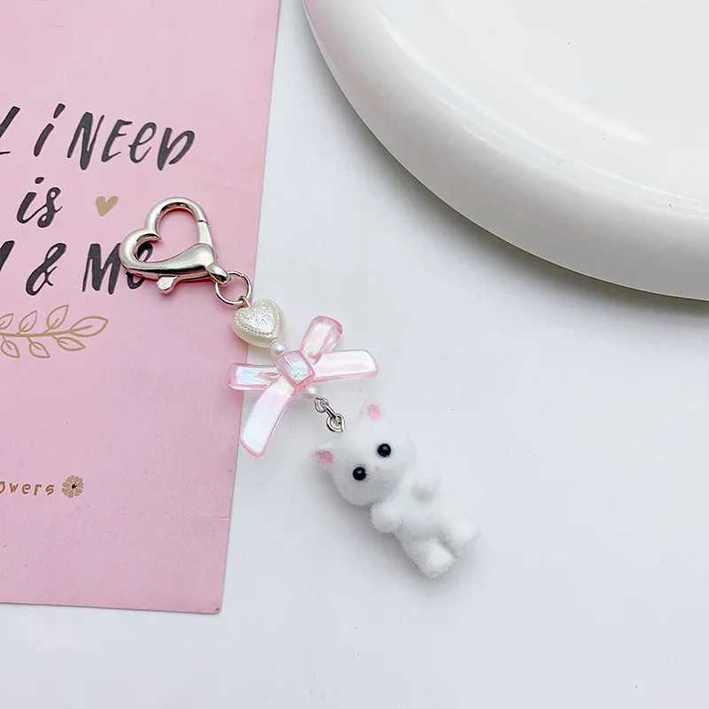 Cartoon Flocking Cat Pendant Keychain Pearl Heart Bow Shaped Key Ring For Women Girls Cute Camera Bag Pendant Decoration Gifts XJ250602
