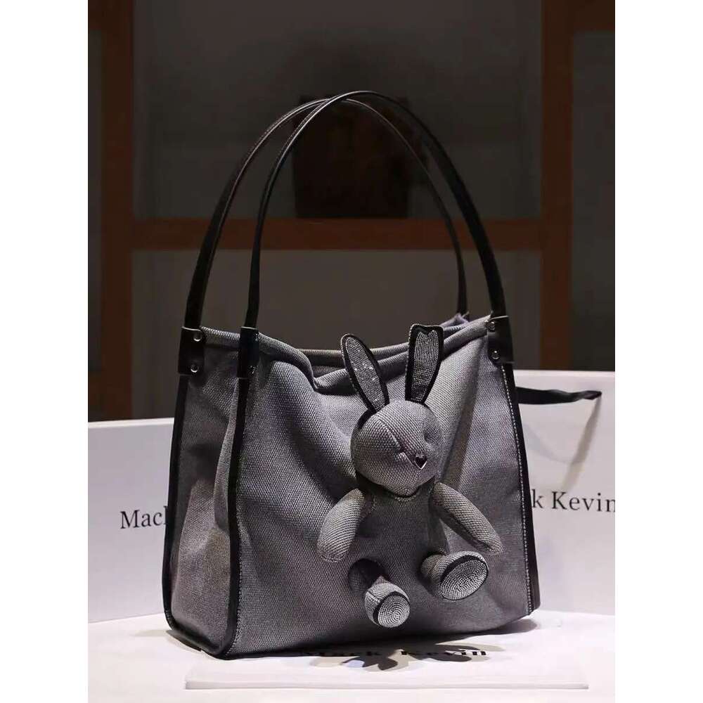 Large Capacity Fabric Bucket Fashion Design Bear Doll Casual Tote High Quality Women Handbag Lady Purse Shoulder Bag