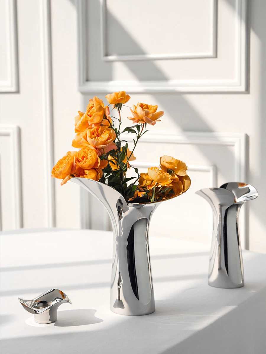 Nordic Designer Vase Decoration He Luxury Stainless Steel Large Vase for Flowers Living Room Decor Wedding Scandinavian Gifts Y250603