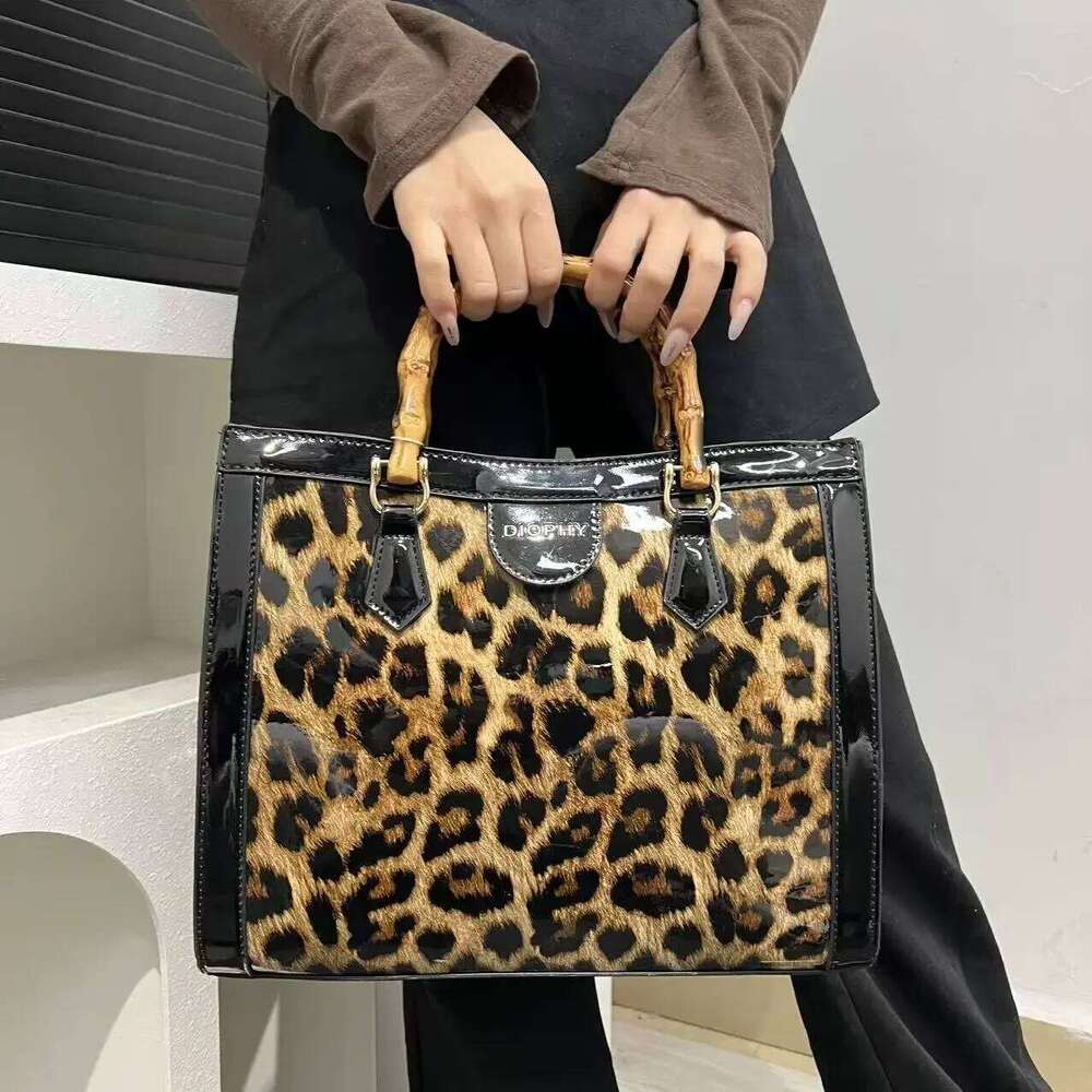 Ladies' Fashionable And Personalized Leopard Print Tote Bag, Large Capacity Elegant Bamboo Handle Shoulder Bag