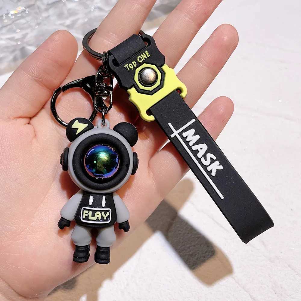 Lightning Bear Keychain Fashion Cartoon Cute Astronaut Bear Doll Bag Pendant Accessories Large Couple Jewelry Gifts Birthday XJ250602