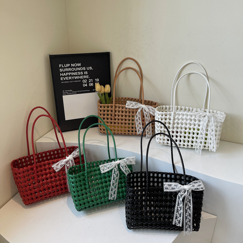 designer Niche Hollow Woven Basket Bag Niche Beach Vacation Bag New Casual Lightweight Versatile Underarm Handbag Large Bag