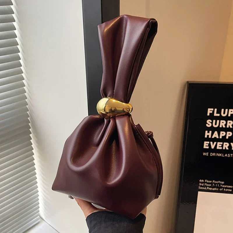 Personalized Soft Leather Clutch Bag Luxury Designer Women Pleated Mini Bucket Pouch Temperament Side Zipper Party Evening Bags Y250603
