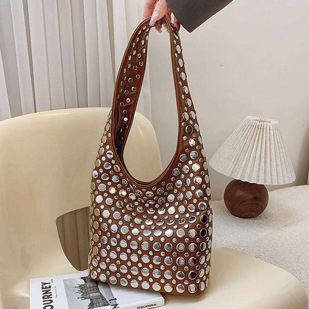 Women's Punk Rivet Bucket Handbags Designer Bags For Women Soft PU Leather Shoulder Bag Vintage High Quality Purses Clutch