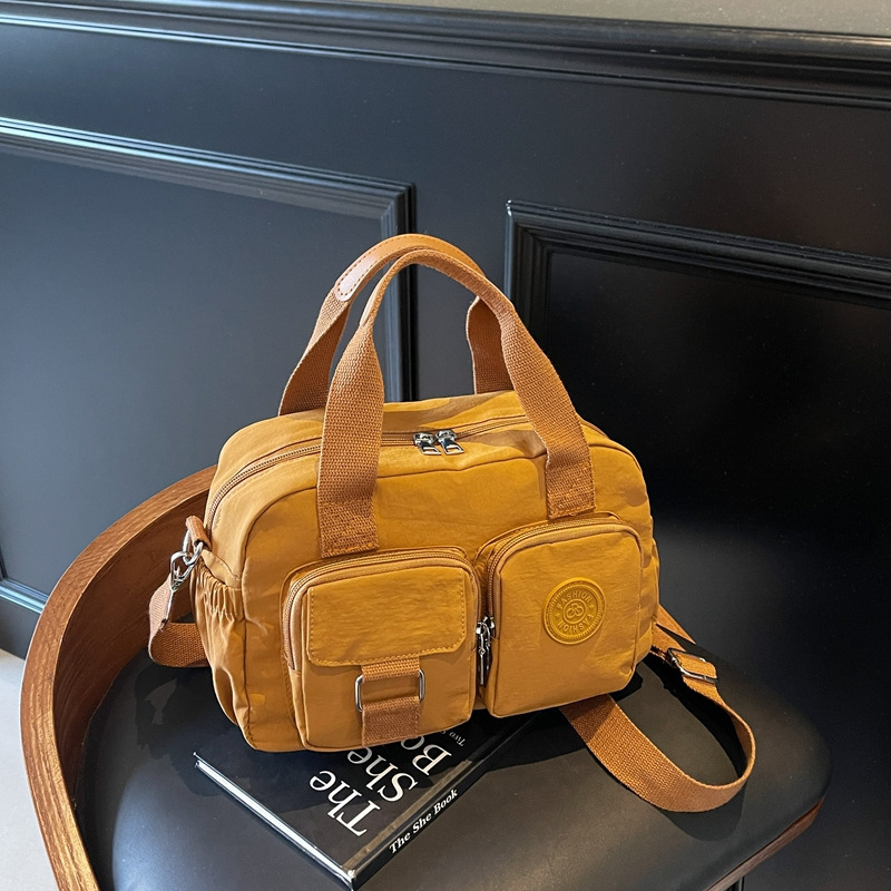 for Women, Handheld Lage Bag, Sports Large Capacity Training Fiess Dry-Wet Separation Business Trip Travel Crossbody Bag