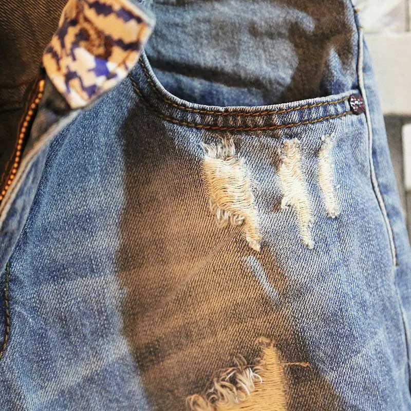 Summer Mens Fashion Slim Fit Denim Shorts Korean Casual Perforated Mid Pants T250603
