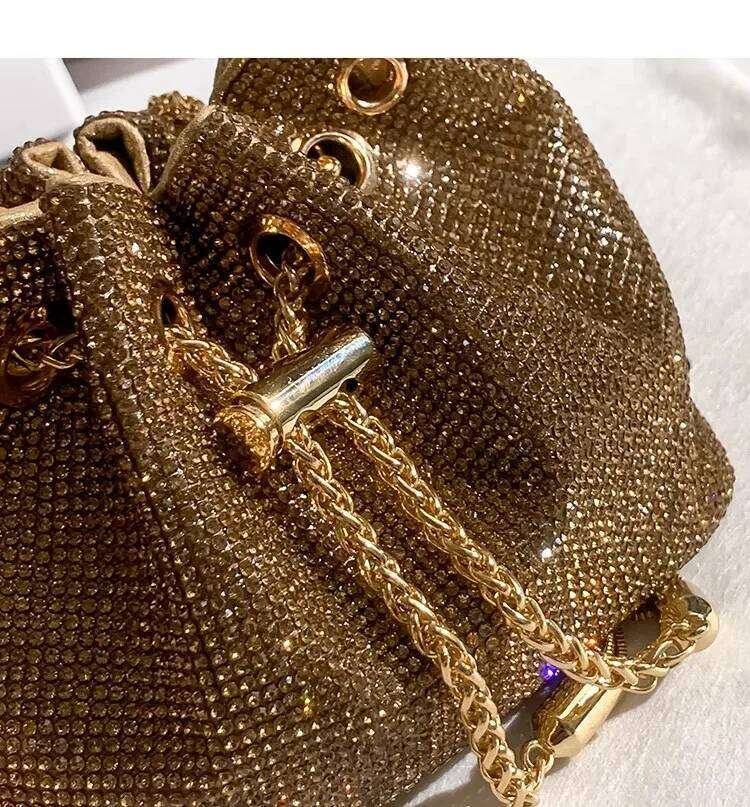 Designer Glitter Rhinestones Metal Handle Evening Bag Crystal Shiny Dia Women Handbag Wedding Party Clutch Purse