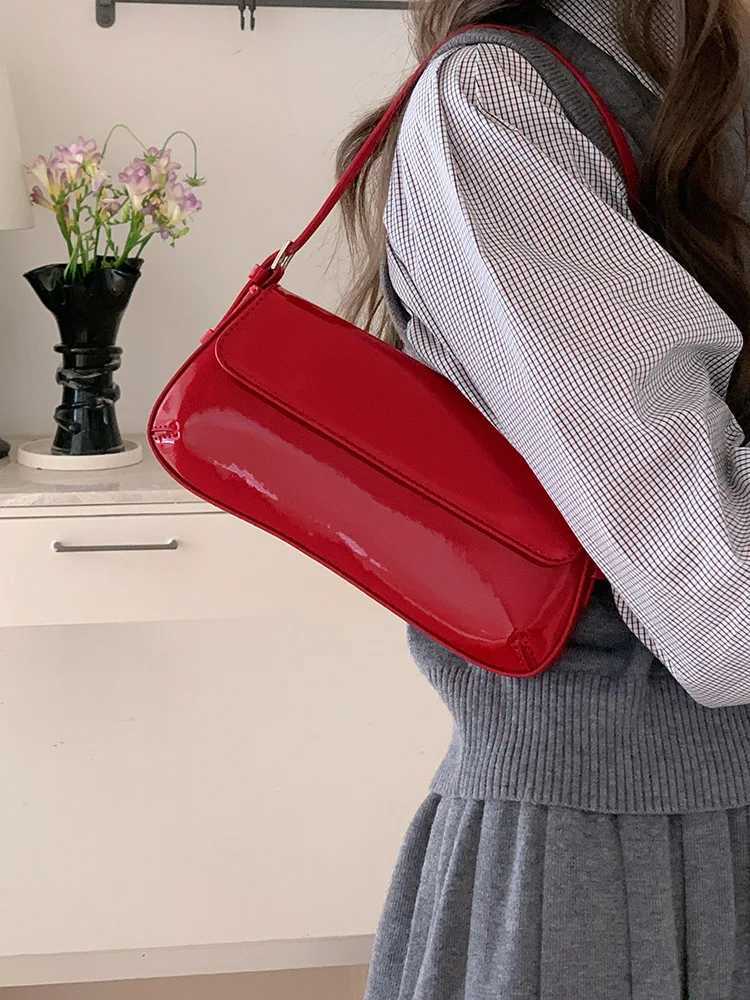 Retro Ins Red Lacquered Leather Shiny Face Stick Underarm Bag Cross Shoulder Small Bag Womens Versatile Simple Phone Bag Y250603