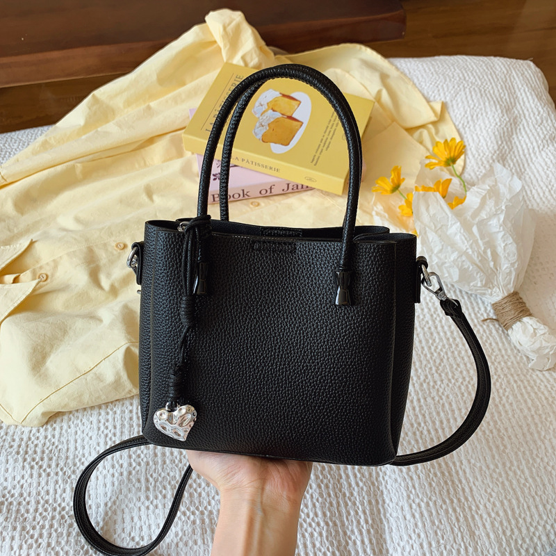 designer Handheld High-End Fashion Bucket Bag 2025 New Korean Style Ins Trend Casual Shoulder Bag Versatile Crossbody Bag