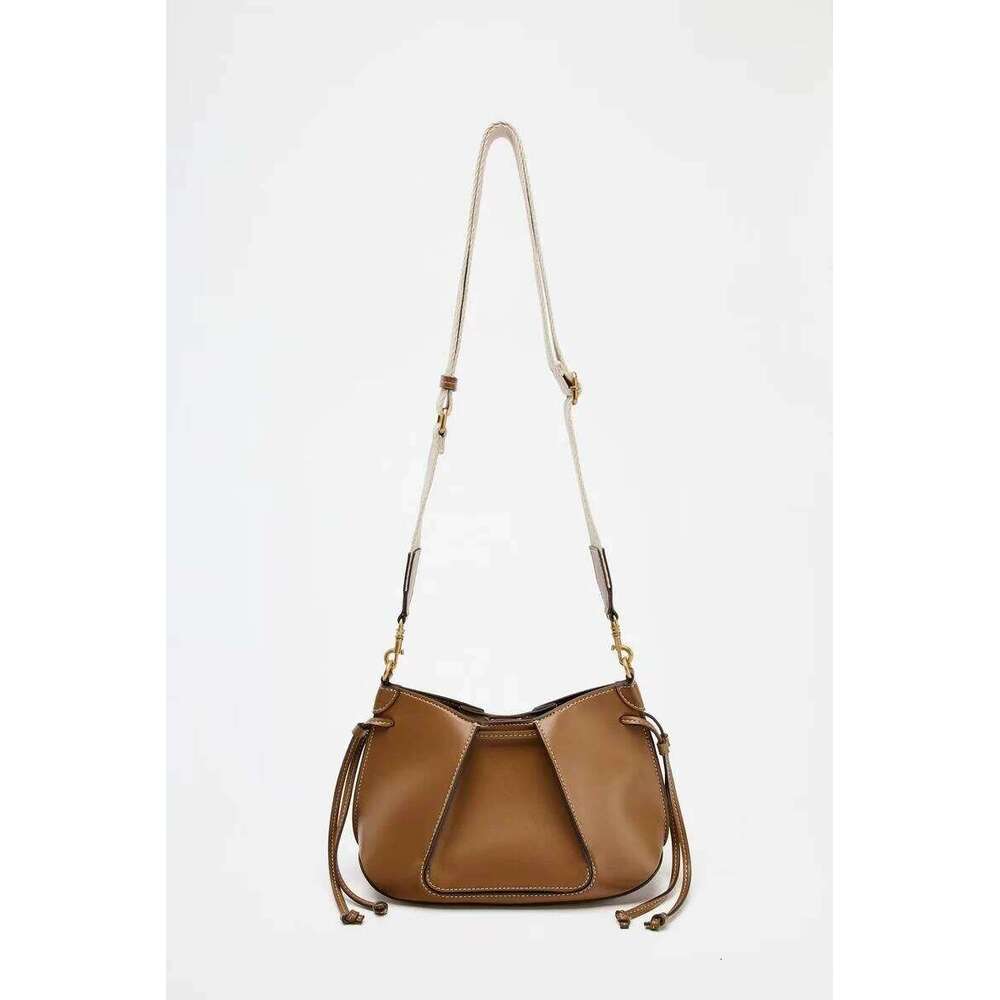 Designer Women Shoulder Versatile Retro Diagonal Crossbody Horn Bag Purse and Handbags Lady Bags Bolsos De Mujer