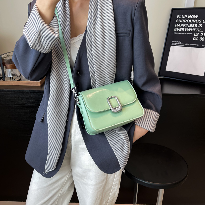 designer High-Quality Texture Underarm Small Square Bag for Women 2025 Spring New Light Luxury Retro Simple Fashion Single Shoulder Crossbody Bag