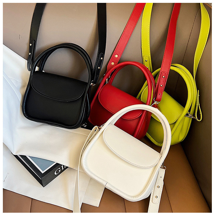 High quality brand, new high-quality free designer bag, new elegant and simple shoulder bag, saddle bag, solid color fashion handbag, brand new free d