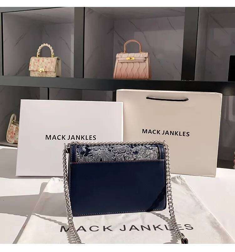 Autumn Winter High Quality Fashion Embroidery Square Women's Handbag Textured Leather Shoulder Messenger Bag Lady Purse