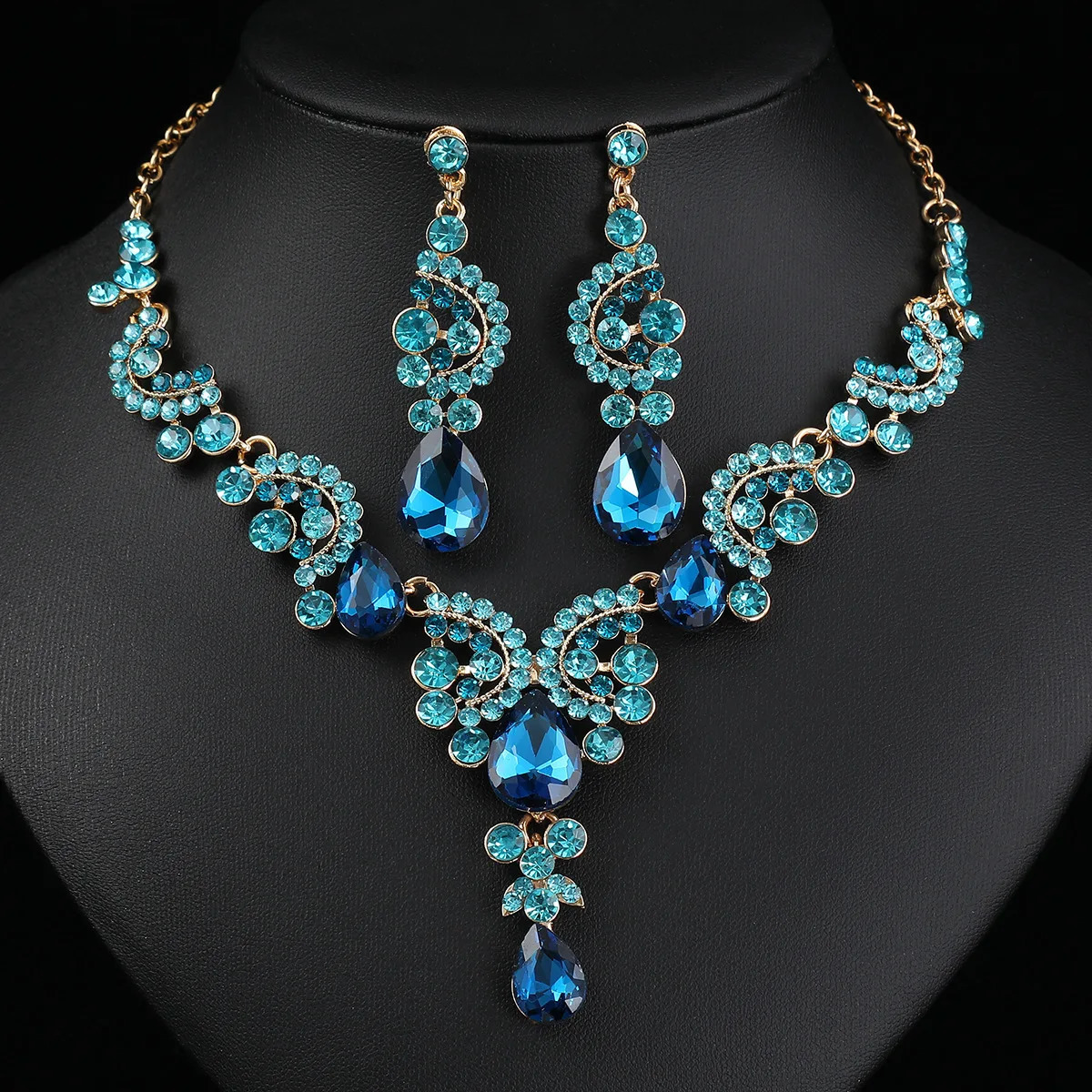 selling jewellery necklace woman Womens earring set in Europe America three piece sets for brides wedding dress accessories 250530