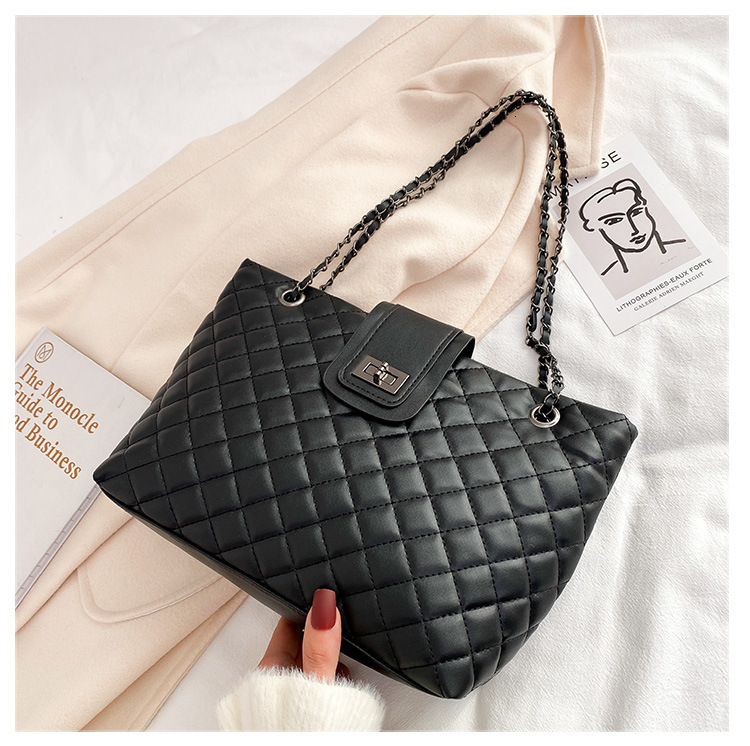 Top brand high-quality new free designer bag simple quilted embroidered armpit bag cross-border lock shoulder bag chain handbag crossbody bag free des