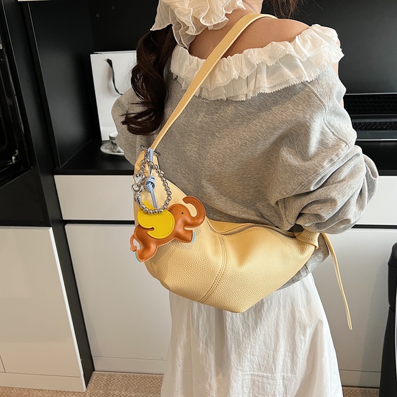 designer Delicate and Exquisite High-End Soft Leather Dumpling Bag for Women 2025 New Lightweight Niche Design Solid Color Single Shoulder Crossbody B