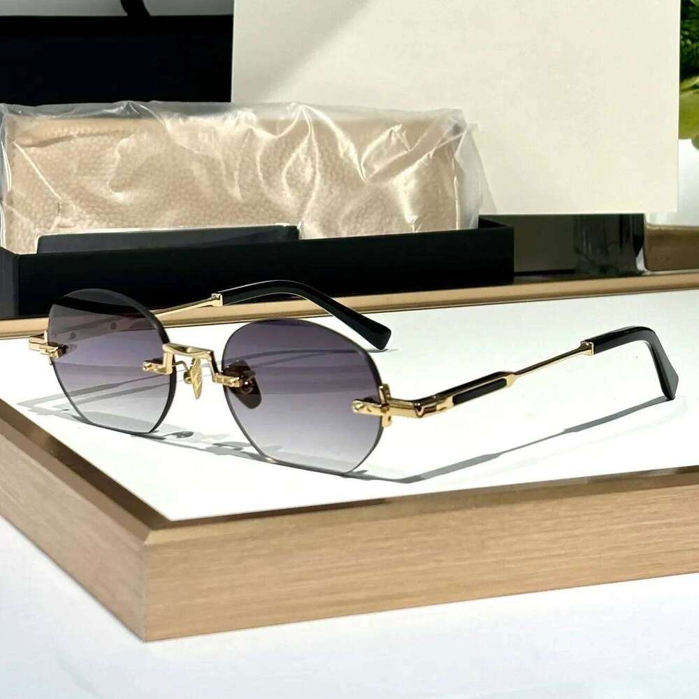 Fashion Sunglasses For Women And Men MARSHALL Style Anti-Ultraviolet Retro Plate Frameless Special Design Glasses Random Box