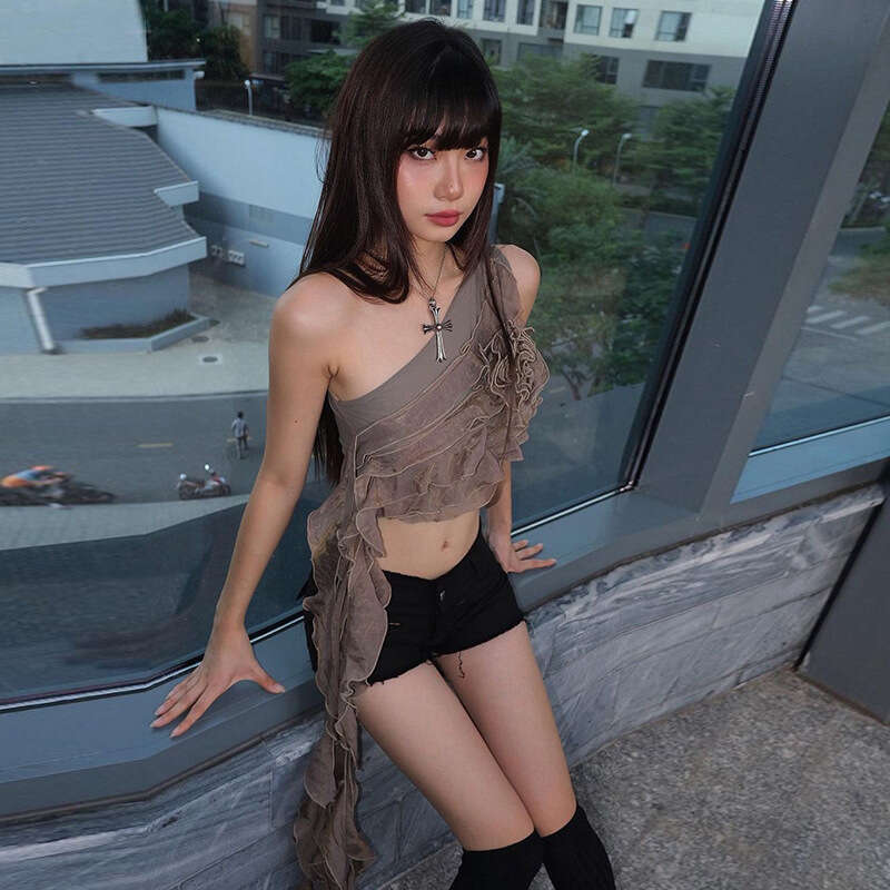 Spring Fashion Trend Women's New Asymmetric Shoulder Slim Fit Crop Ruffled Edge Solid Color Tank Top B5