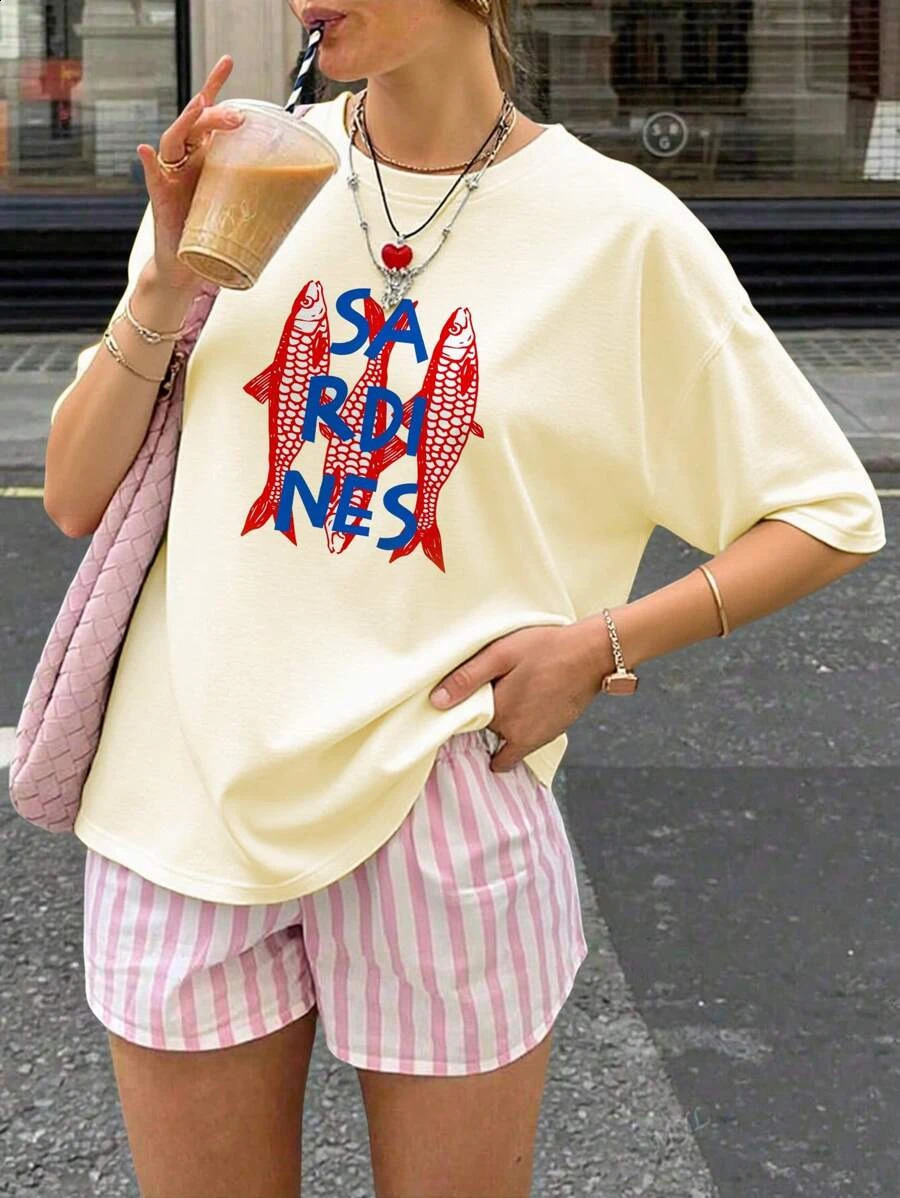 Cartoon sardine and letter print short-sleeved Tees casual and versatile style suitable for daily wear and going out in summer 250529