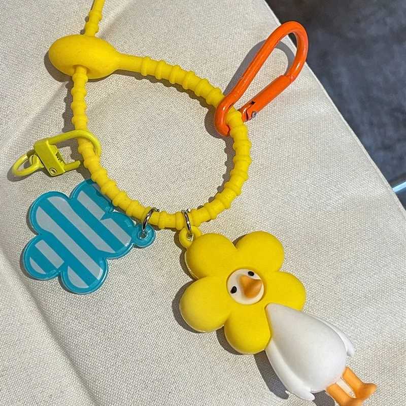 Cute Cartoon Yellow Duck Keychain Fashionable Student Pendant Exquisite Personalized Small Gift Accessory XJ250602