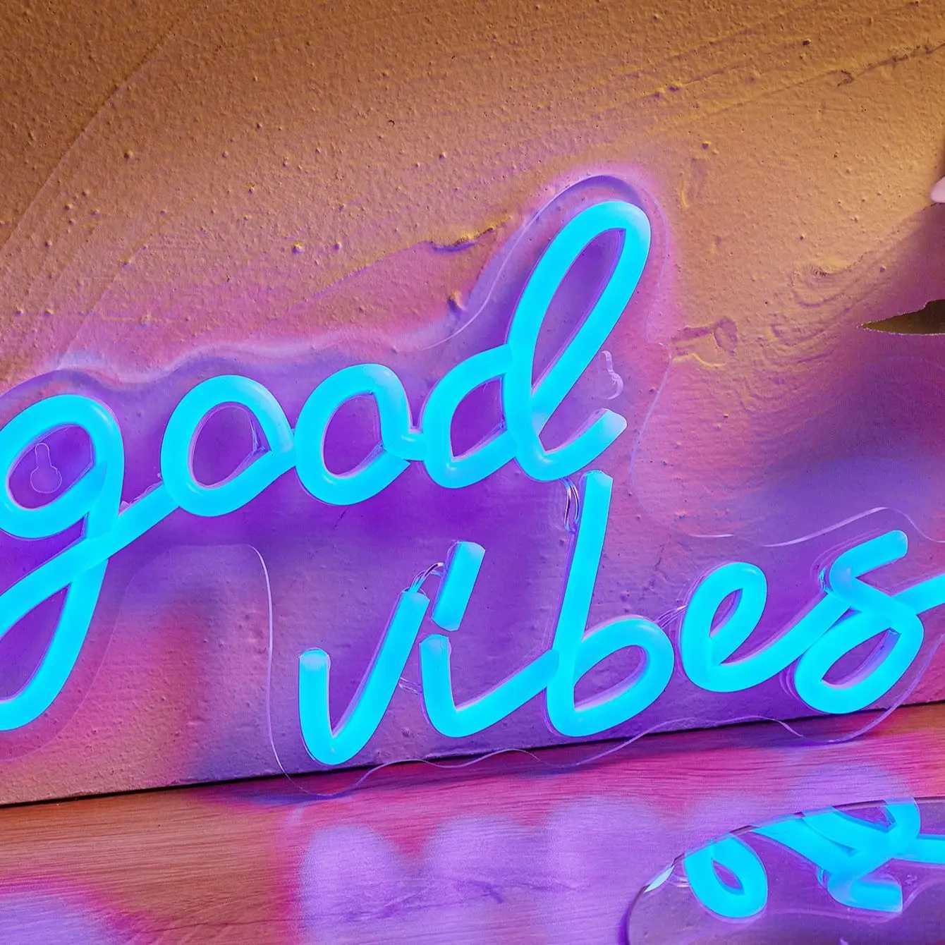 Chi-buy Good Vibes LED Neon Sign USB Powered Neon Signs Night Light 3D Wall Art Game Room Bedroom Living Room Decor Lamp Signs XJ250602
