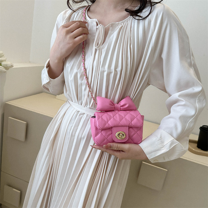 High quality brand high-quality new free designer bag fashionable bow Korean style simple and fashionable crossbody bag 2025 new elegant new free desi