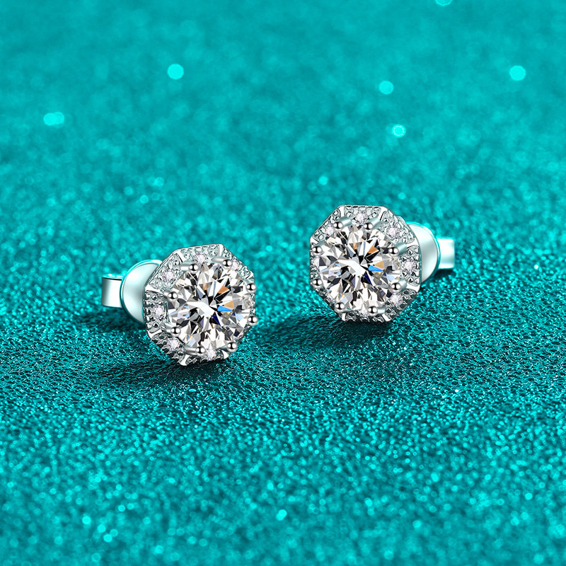 S925 Silver Geometric Moissanite Earrings for Women, Simple & Fashionable Daily Wear Studs, Versatile & Stylish Ear Jewelry for Commuting