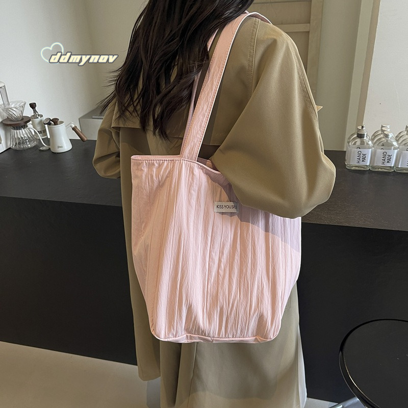 Korean Style Artistic Female College Student Commuting Shoulder Bucket New Casual Simple Handheld Tote Bag ddmynov