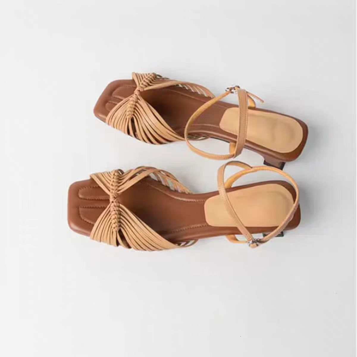 Very Soft Cushioning French Style Kitten Heels 2024 Summer Mid-Heel Square Toe Open-Toe Woven Thin Strap One-Word Buckle Sandals for Women ddmythur