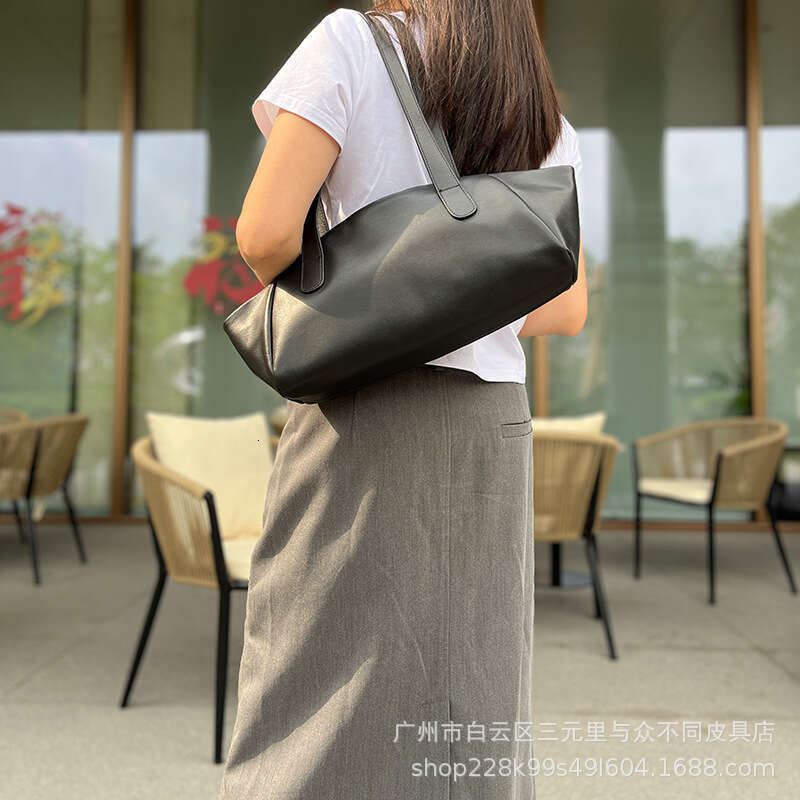 High End French Underarm Soft Top Layer Cowhide Commuter Professional Dong Jie Same Style Large Capacity Shell Bag