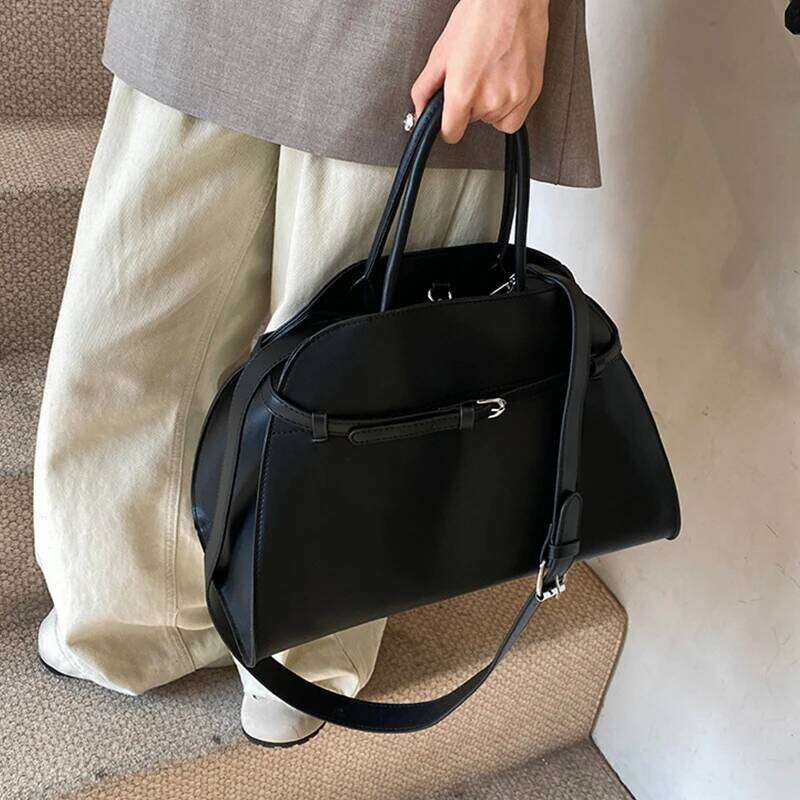 Belt Design Handbag Vintage Brand Women s Large Capacity New Sier Metal Tote Soft Leather Shoulder Messenger Bag bag