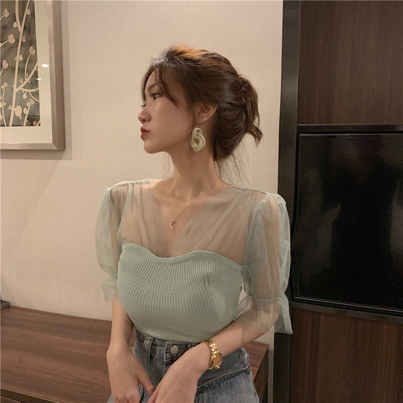 2025 Spring Summer New Women's T-shirt Summer New Mesh Short Top Design Novelty Black V-neck Puff Sleeve Knitted Short Sleeve Solid Color Versati