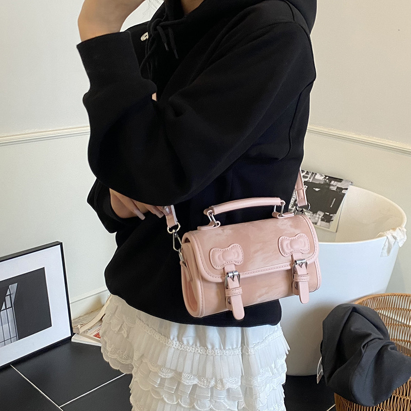 designer High-Quality Texture Handbag for Women 2025 New Summer Trend Versatile Crossbody Bag Fashionable Shoulder Small Square Bag