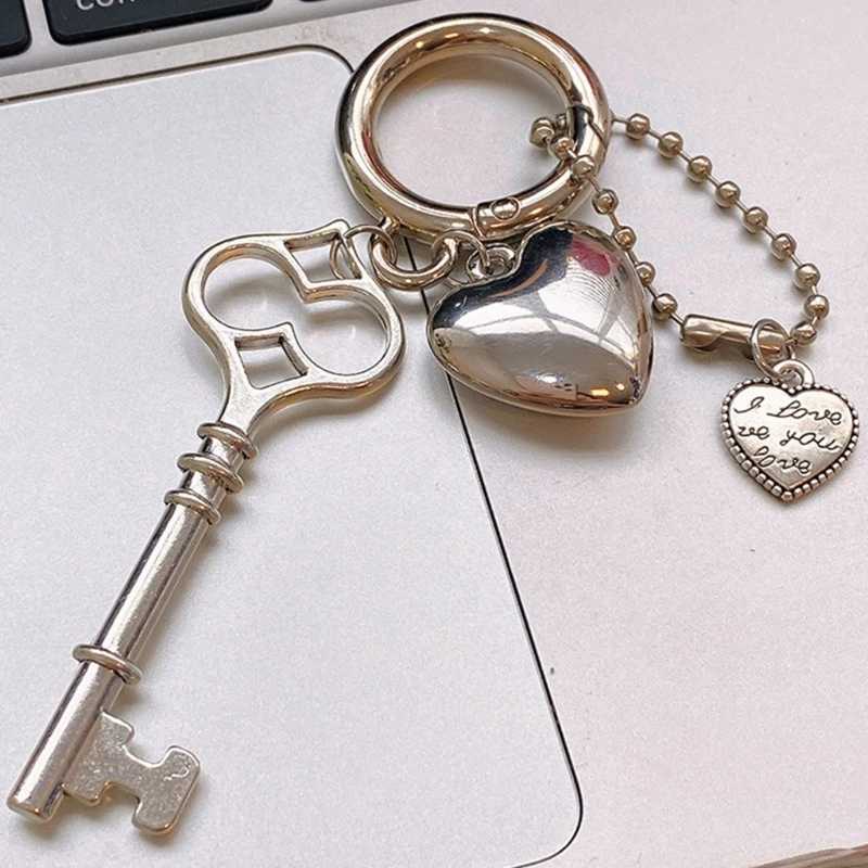Fashionable Keys and Heart Keychains Heart Keys Rings Alloy Material XJ250602