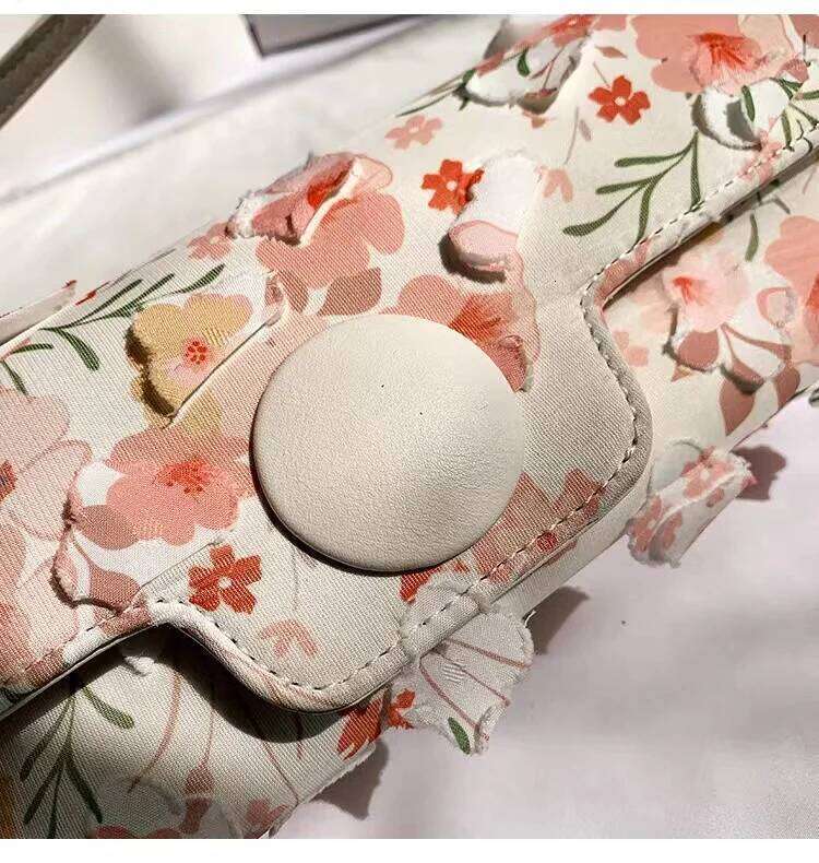 New Fashion Women's Handbag Appliques Floral Lace Square Textured Leather Shoulder Underarm Lady Purse Female Casual Bag