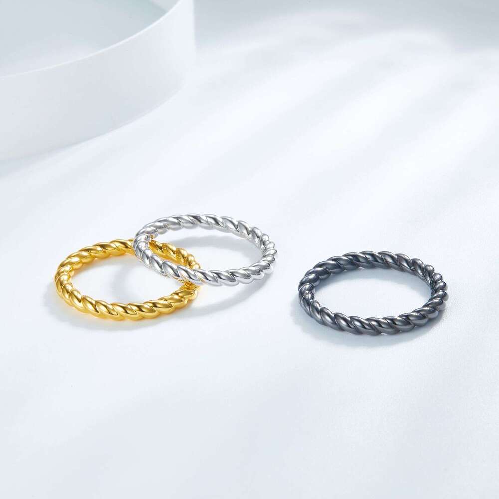 Fashion Spiral Ring Women, Stylish Design, Elegant Twist, Unique Minimalist Style, Stackable Rings for Men and Women