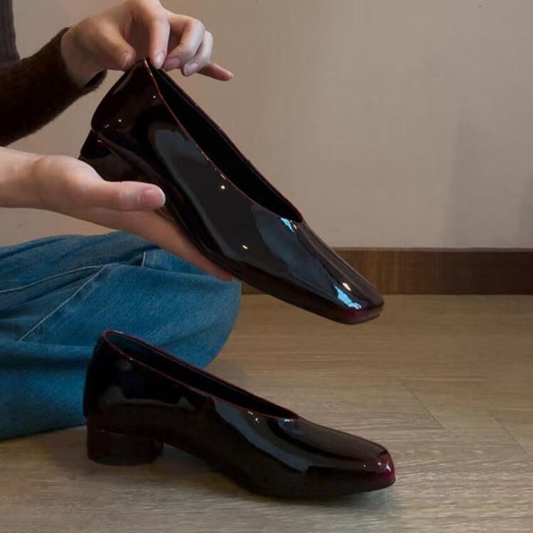 New Style British Versatile Lazy Slip-On Low Heel Square Toe Shiny Fashion Grandma Shoes for Women
