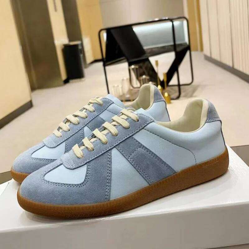 2025 Fashion Design Men Women Round Toe New Casual Sports Shoes Flat Bottom Patchwork Lace Up Walking Sneakers