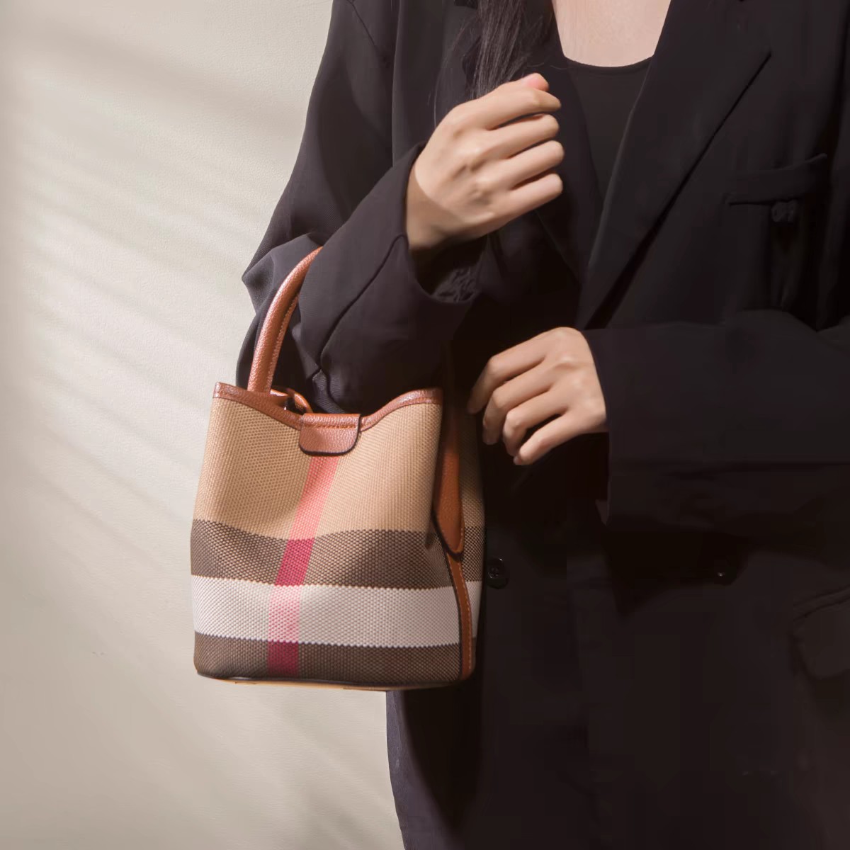 New Ladies Leather HandBag 2023 Fashion Designer Female Messenger Bag Brand Trends Handbag ddmymoon