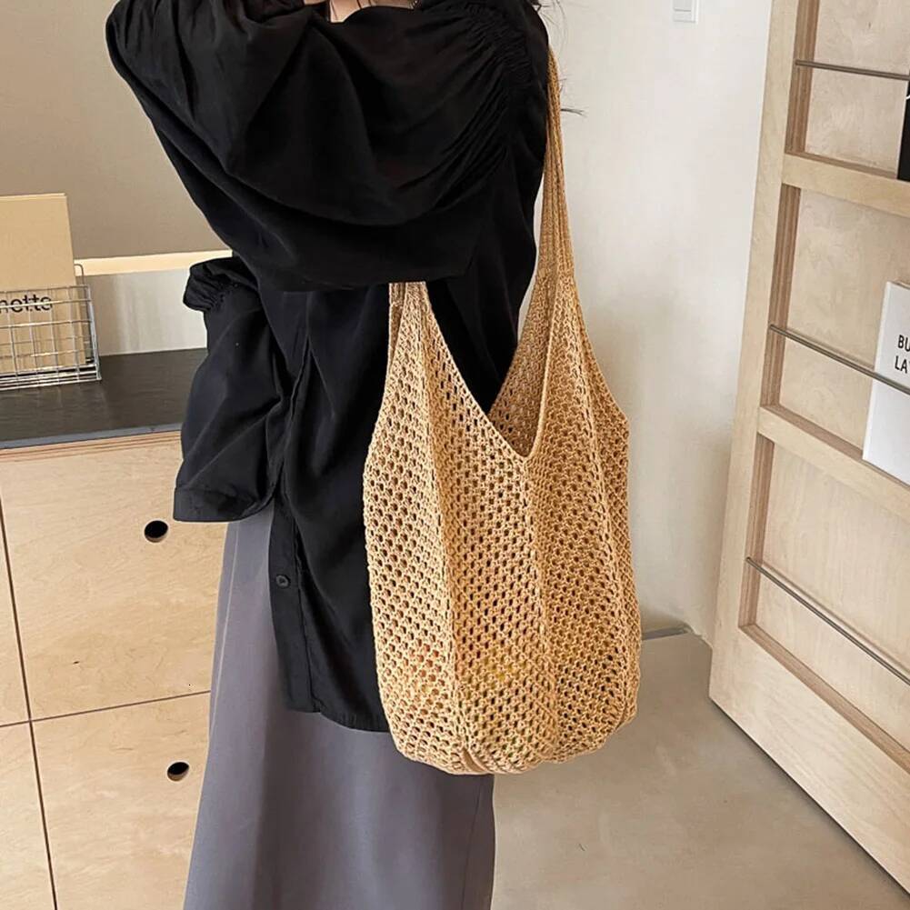 2025 New Women's Knitted Shoulder Bag Large Capacity Knitted Underarm Bag Solid Crochet Hook Handbag Designer Summer Mesh Beach Bag