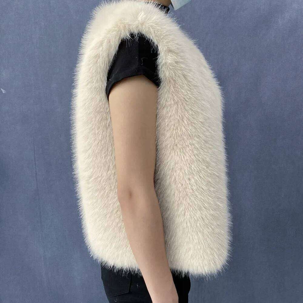 2024 New Faux Fox Fur Short Women High Quality Fashion Vest