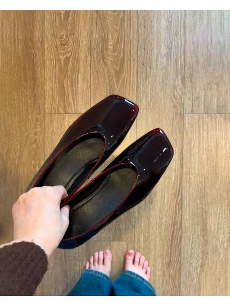 New Style British Versatile Lazy Slip-On Low Heel Square Toe Shiny Fashion Grandma Shoes for Women