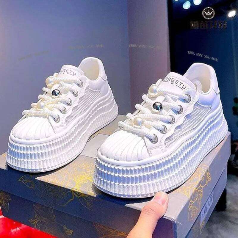 Fashion Shell Head Little White Women's 2025 Summer Popular Pearl Lace Up Platform Board Shoes Sweet Girl Casual Sneakers