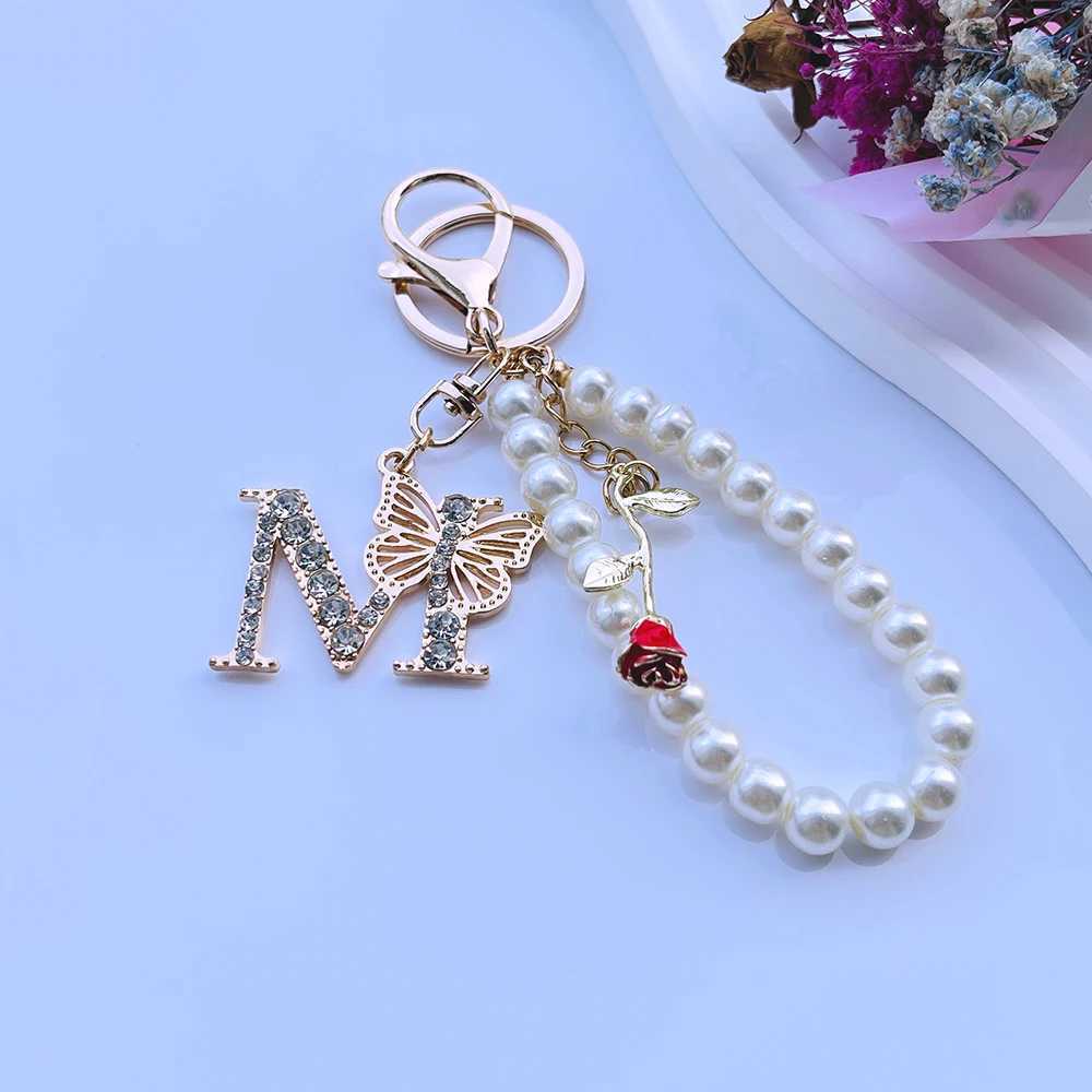 Exquisite Initial A-Z 26 Butterfly Capital Letters Red Rose Keyring Crystal Resin Pearl Beaded Keychain Bag Pendant Women Gift XJ250602